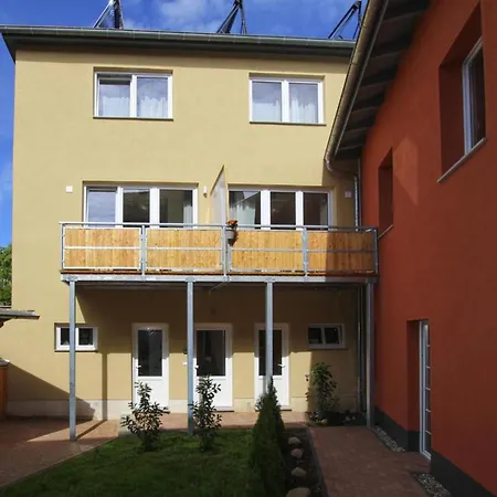 Дом отдыха Reihenhaus In *
