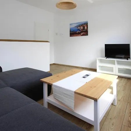 Reihenhaus In 펜션